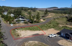 300 ROARING TIDE Loop, Oceanside, OR 97134