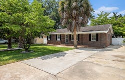 517 N 2nd Avenue, Surfside Beach, SC 29575