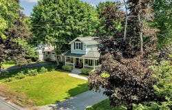 24 Old Bridge Road, Buzzards Bay, MA 02532