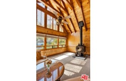 490 Lark Rd, Wrightwood, CA 92397