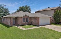 3921 Fox Run Drive, Fort Worth, TX 76123