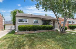 1026 Cardwell Street, Garden City, MI 48135