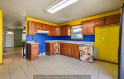 907 E 6th Street, Hastings, NE 68901