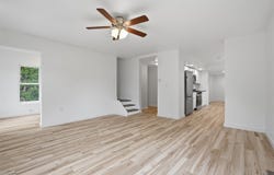 316 E 3rd St, Washington, IA 52353