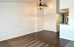 925 E CREEK HILL Ln, Midvale, UT 84047