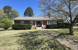 848 Chestnut Street, Thayer, MO 65791