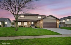 2380 Chestnut Lane, Morris, IL 60450