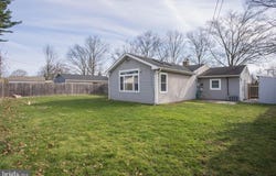 37 OUTLOOK LANE, LEVITTOWN, PA 19055