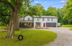 8602 E 227th Street, Peculiar, MO 64078