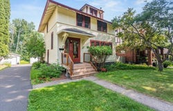 2108 Lakeview Dr, Duluth, MN 55803