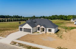 2217 Golfview Drive, Auburn, IN 46706