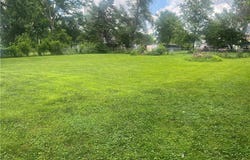 206 Oak Street S, Versailles, MO 65084