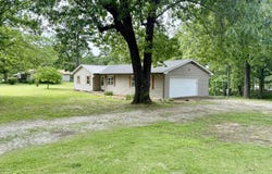 8030 Indiana Drive, Houston, MO 65483