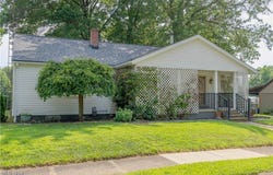 37 4th Street NE, Navarre, OH 44662
