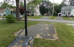 16 Harold St, Pittsfield, MA 01201