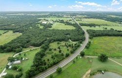 16572 Gholson Road, Waco, TX 76705