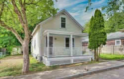 15 Greene St, Warren, RI 02885