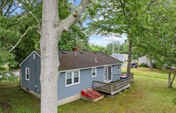 946 Thorndike St, New Bedford, MA 02745