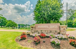583 Mock Orange Circle, Chagrin Falls, OH 44023