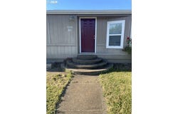 5660 DAISY St, Springfield, OR 97478