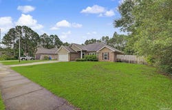 8135 Nevada St, Navarre, FL 32566
