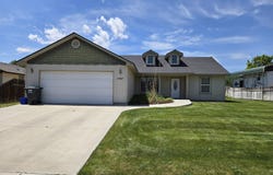 1707 Pennington Dr, Ontario, OR 97914