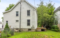 26 Wesley St Court, Bath, ME 04530