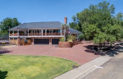 1302 Conlen Avenue, Dalhart, TX 79022