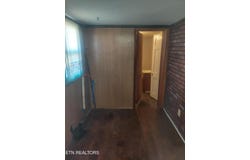 414 W Ash St, LaFollette, TN 37766