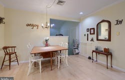 2005 MEADOW GLEN, READING, PA 19610