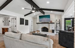 813 Oakbluff Drive, Lancaster, TX 75146