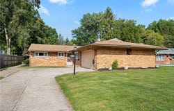 2540 Brantwood Drive, Westlake, OH 44145