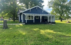 901 N Seminole Avenue, Okmulgee, OK 74447