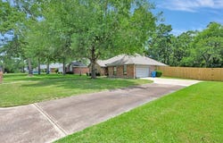 602 April Dr, Lufkin, TX 75904