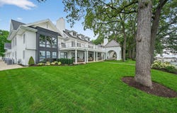 12265 N Ogden Point Road, Syracuse, IN 46567
