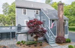 97 East St, Pepperell, MA 01463