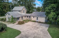 1477 Mogadore Road, Kent, OH 44240