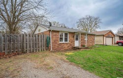 704 MEADOW Lane, Manito, IL 61546