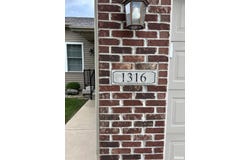 1316 CALVIN Drive, Washington, IL 61571