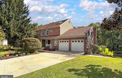 215 HEATHER GLEN Road, STERLING, VA 20165
