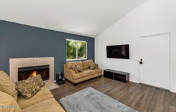 1075 E CHANDLER Boulevard, Chandler, AZ 85225