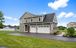 15 MARQUIS, HOLLAND, PA 18966