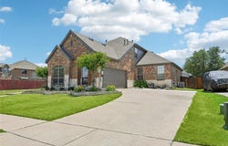 202 Beacon Hill Lane, Forney, TX 75126