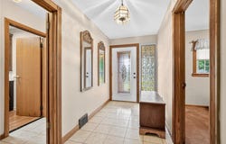 172 Oakville Rd, Chippewa Twp, PA 15010