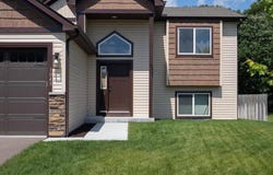 1049 Bellaire Boulevard NW, Isanti, MN 55040