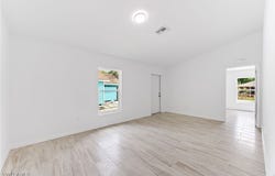 674 Pine Street, Fort Myers, FL 33916