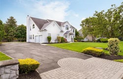 39 Island Trail, Mount Sinai, NY 11766
