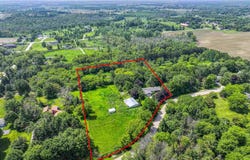 W8553 HICKORY Court, HORTONVILLE, WI 54944