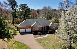 147 Sir Guy Dr, WEEMS, VA 22576