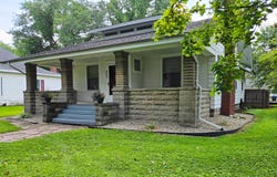 202 S Division St, Stronghurst, IL 61480